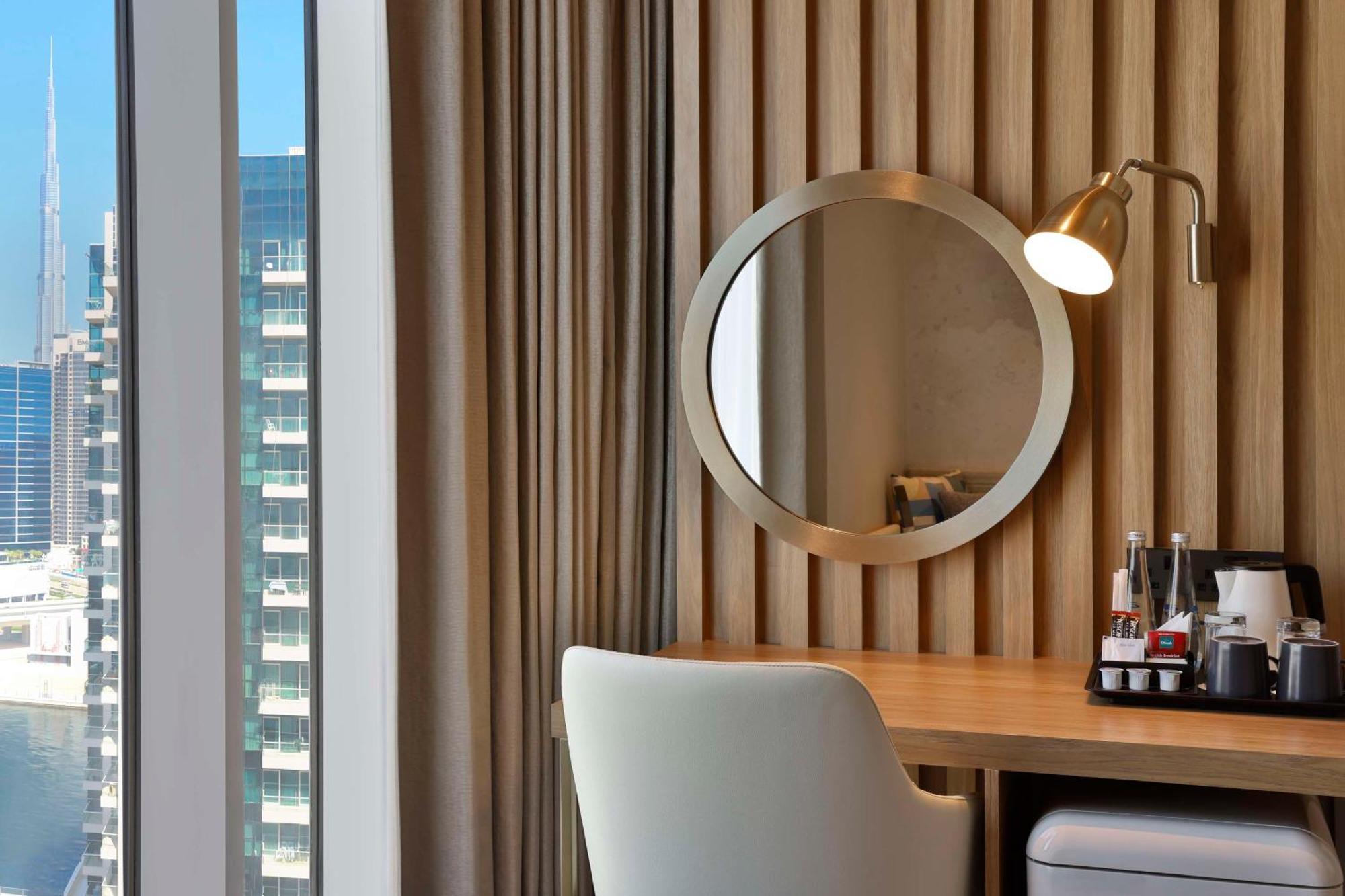 Hilton Garden Inn Dubai Business Bay Ngoại thất bức ảnh