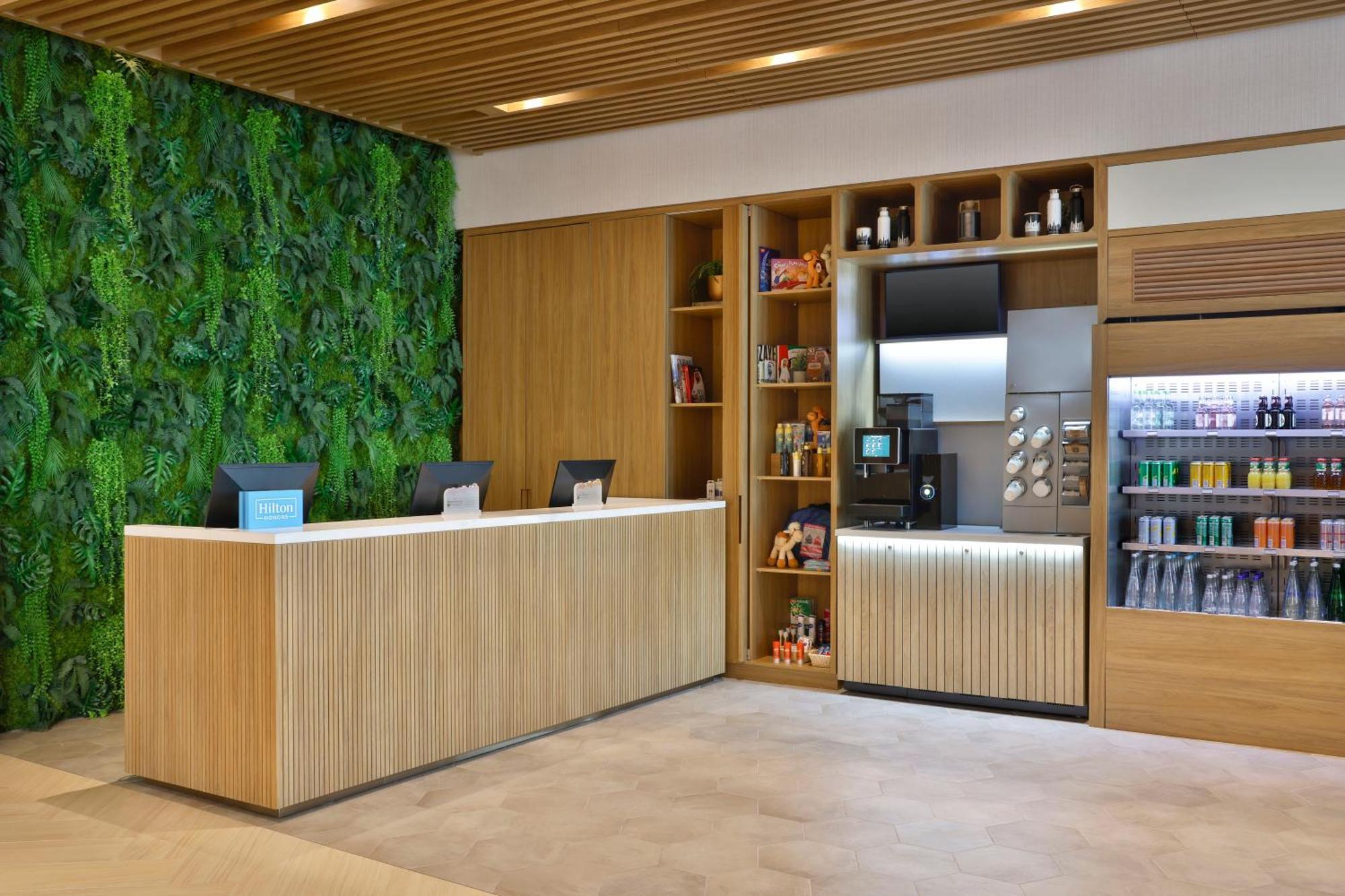 Hilton Garden Inn Dubai Business Bay Ngoại thất bức ảnh