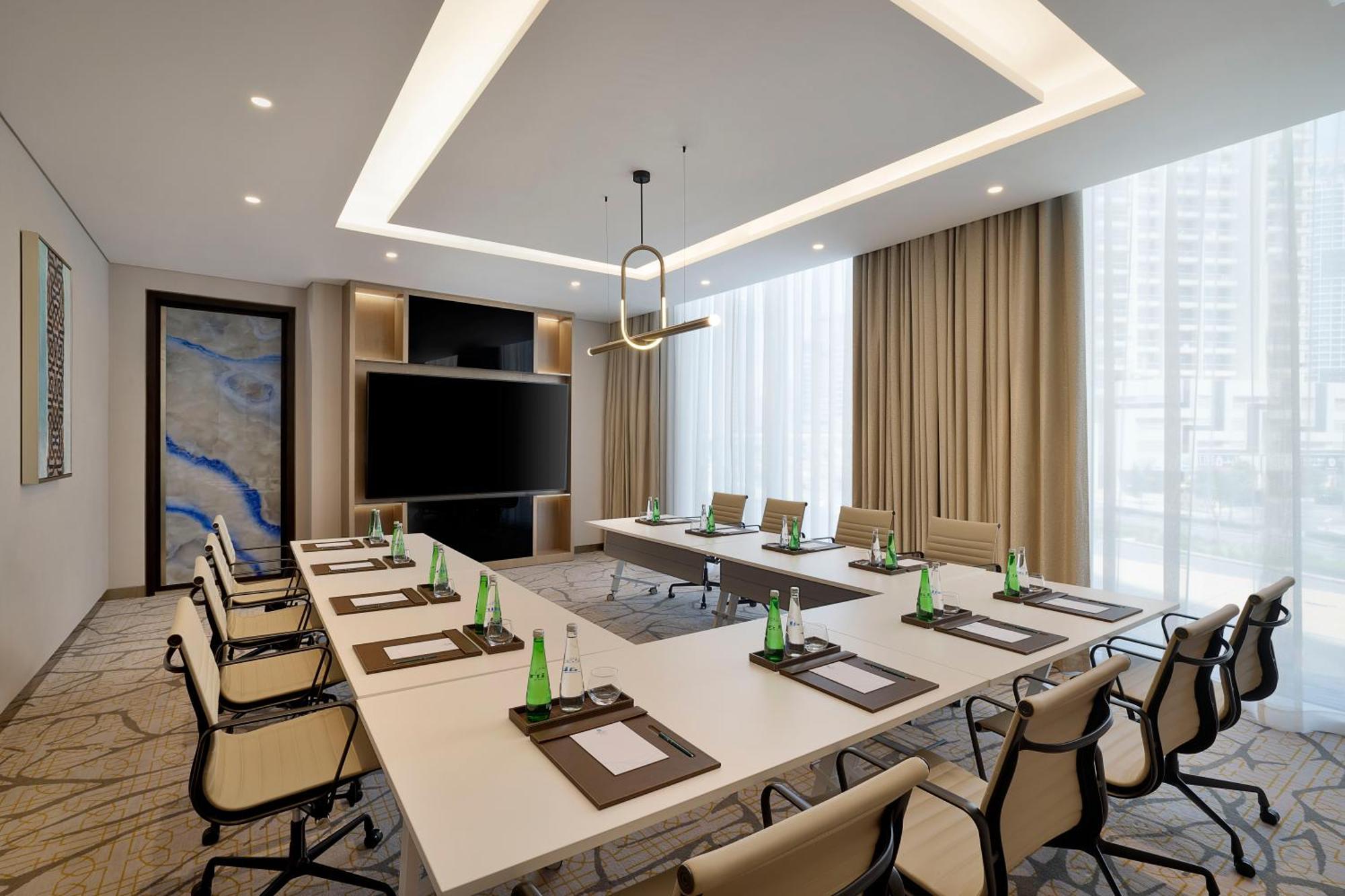 Hilton Garden Inn Dubai Business Bay Ngoại thất bức ảnh