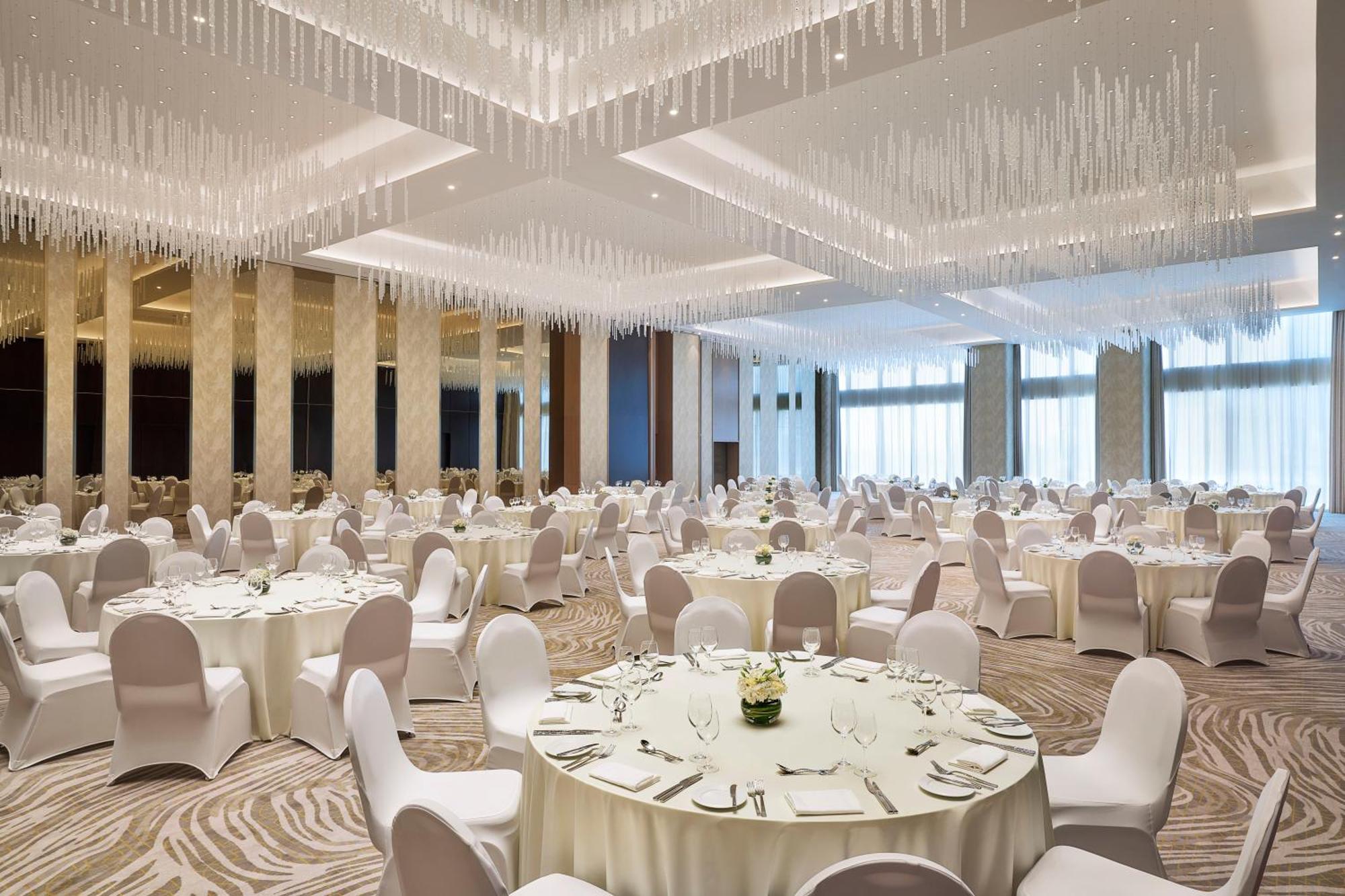 Hilton Garden Inn Dubai Business Bay Ngoại thất bức ảnh